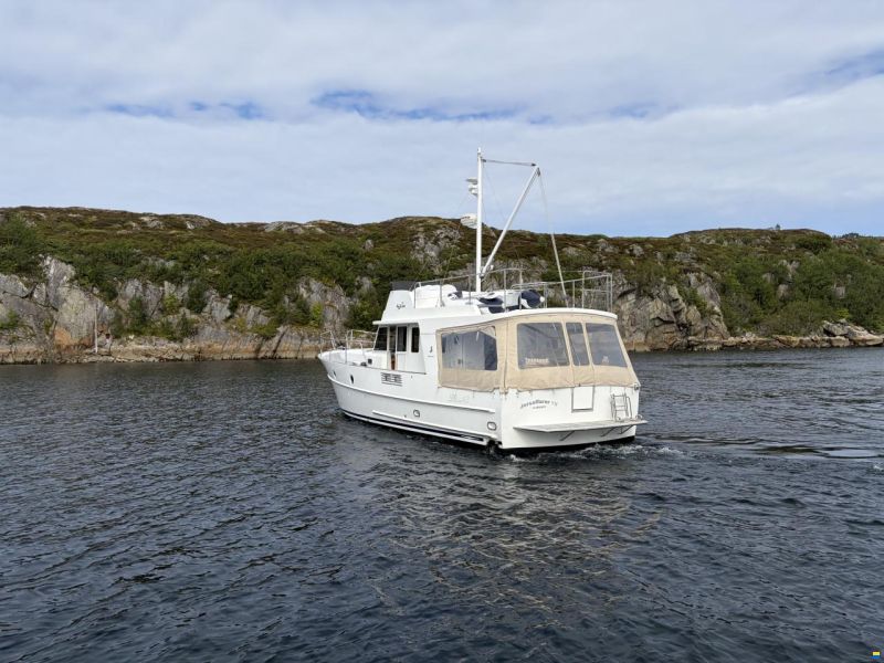 Beneteau Swift Trawler 42