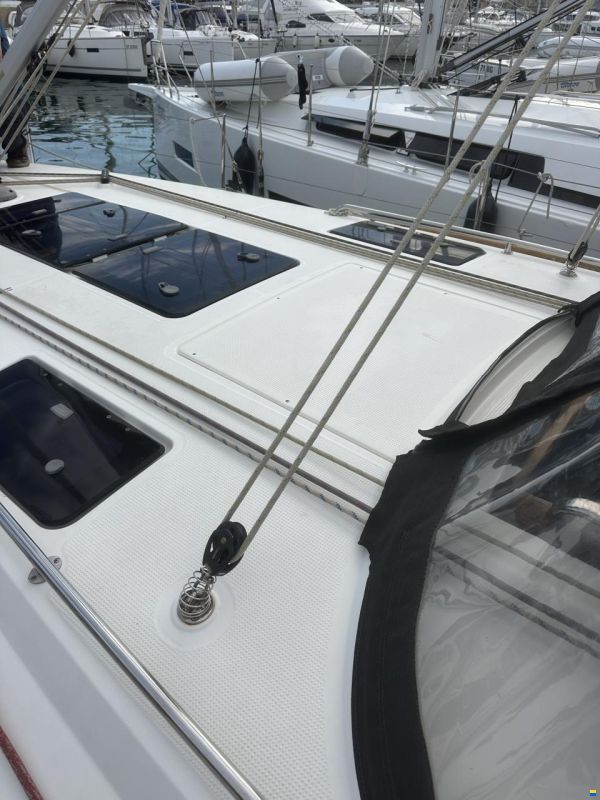 Bavaria Cruiser 37