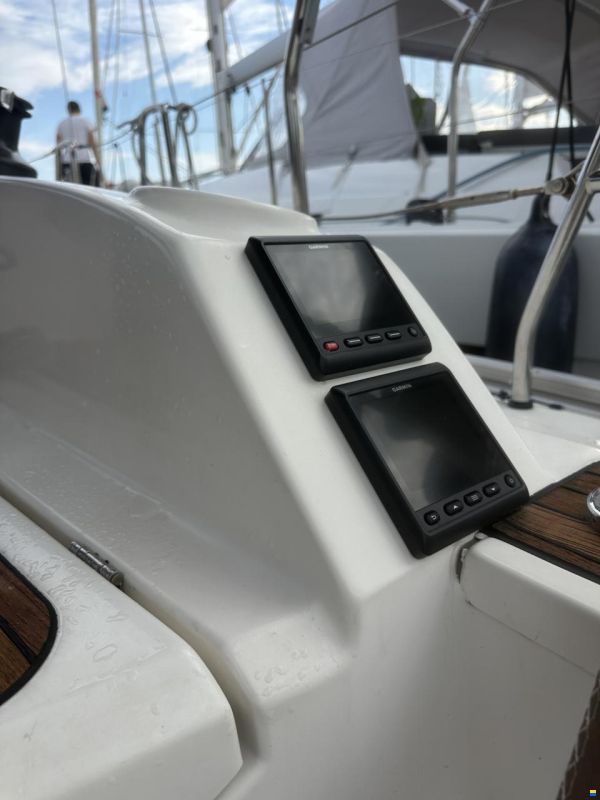 Bavaria Cruiser 37