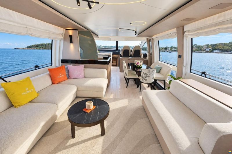 Azimut 72