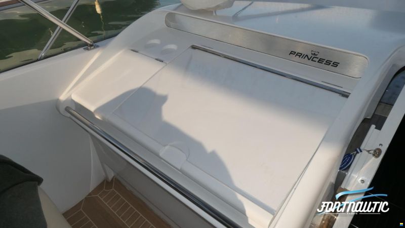Princess V52