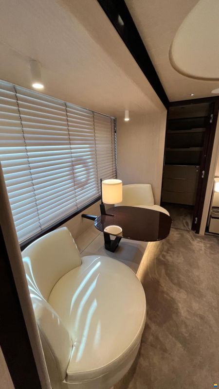 Azimut Grande 25