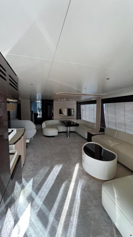 Azimut Grande 25