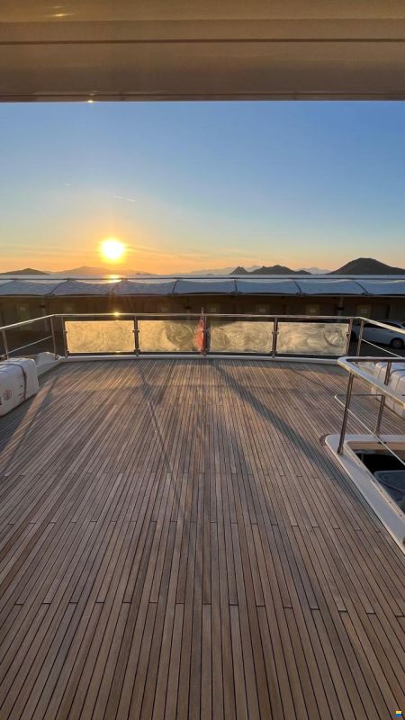 Azimut Grande 25