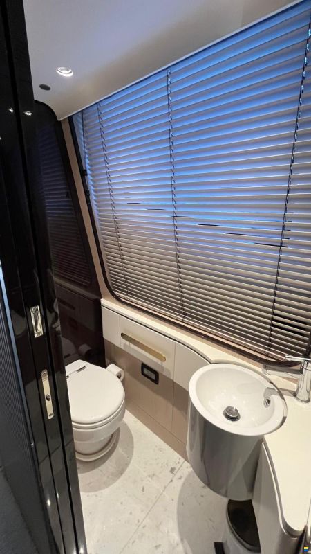 Azimut Grande 25
