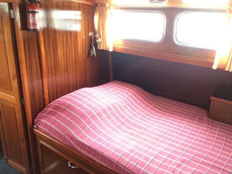 Biezekruiser Vedette Hollandaise 1300