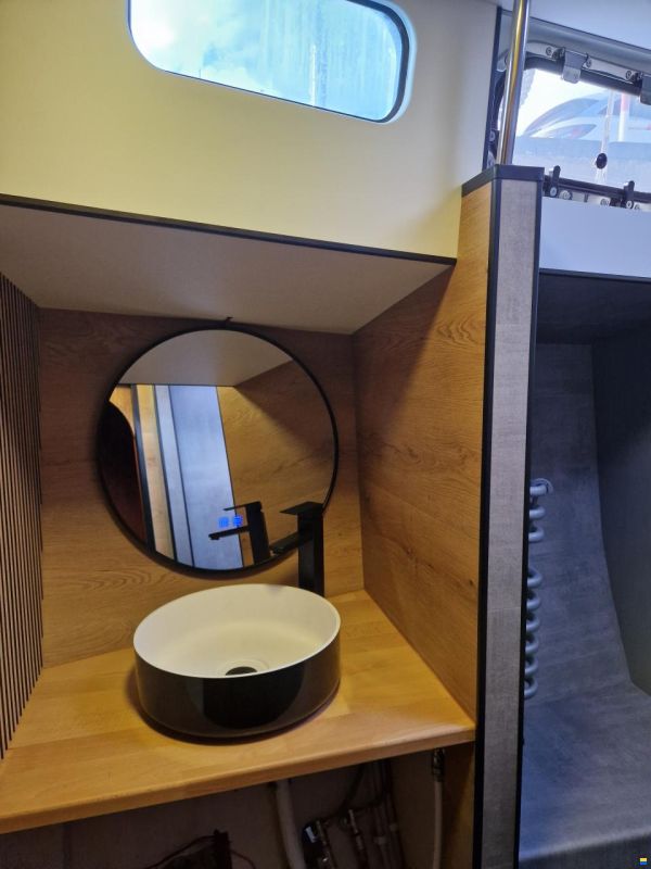 Bruce Roberts 53