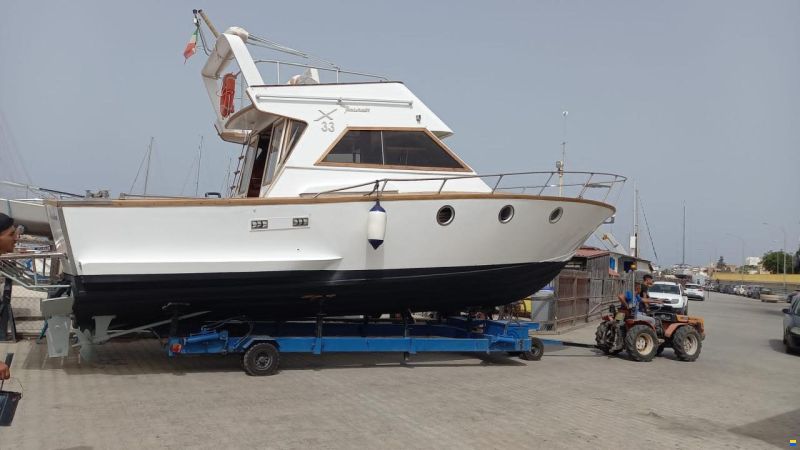 Italcraft X 33 Flying Bridge