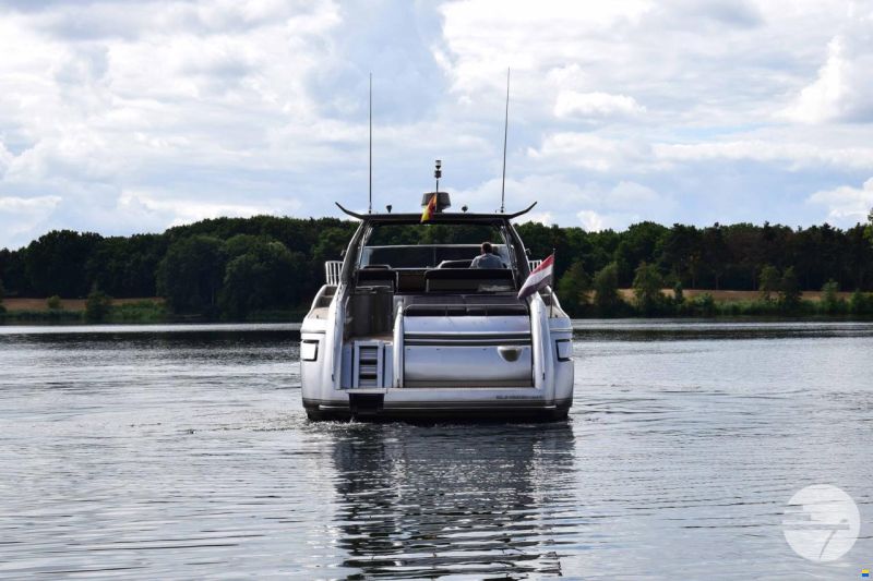Sunseeker Camargue 55