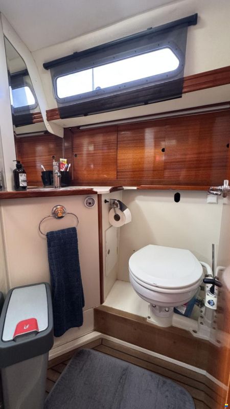 Hanse 371