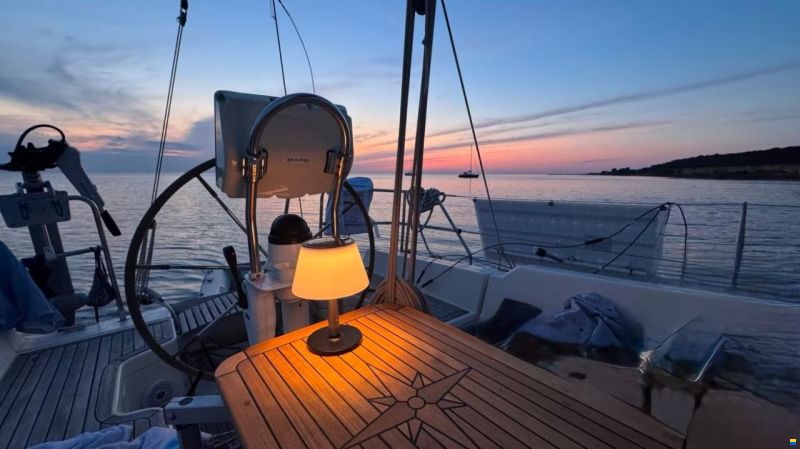 Hanse 371