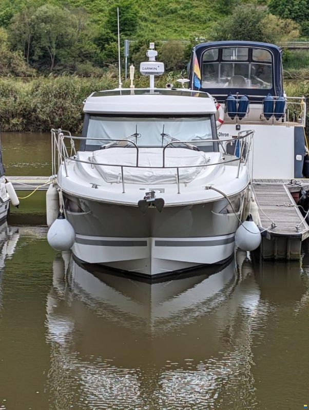 Jeanneau NC 9