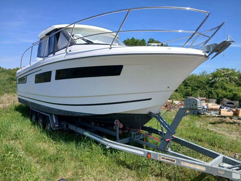 Jeanneau Merry Ficher 855