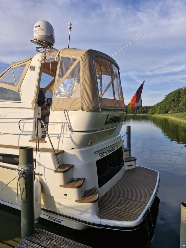 Broom 370