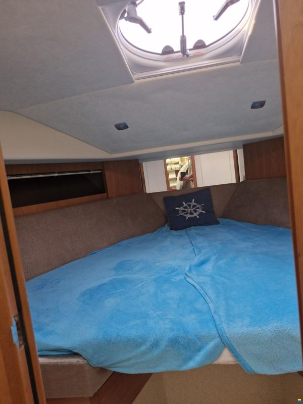 Broom 370