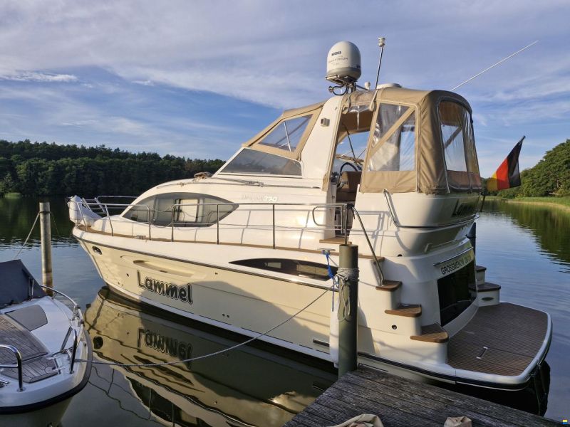 Broom 370