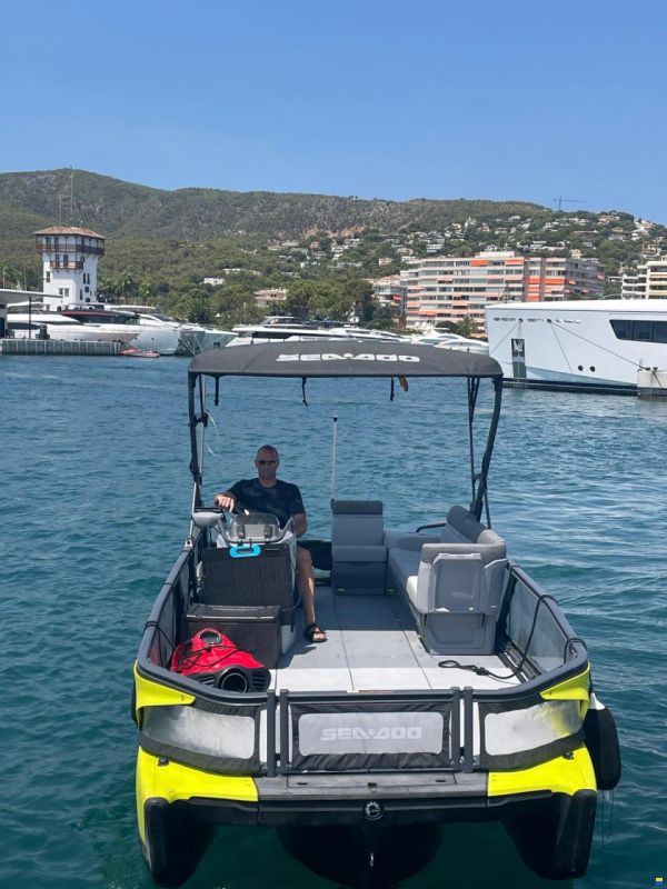 Sea-Doo Switch 21