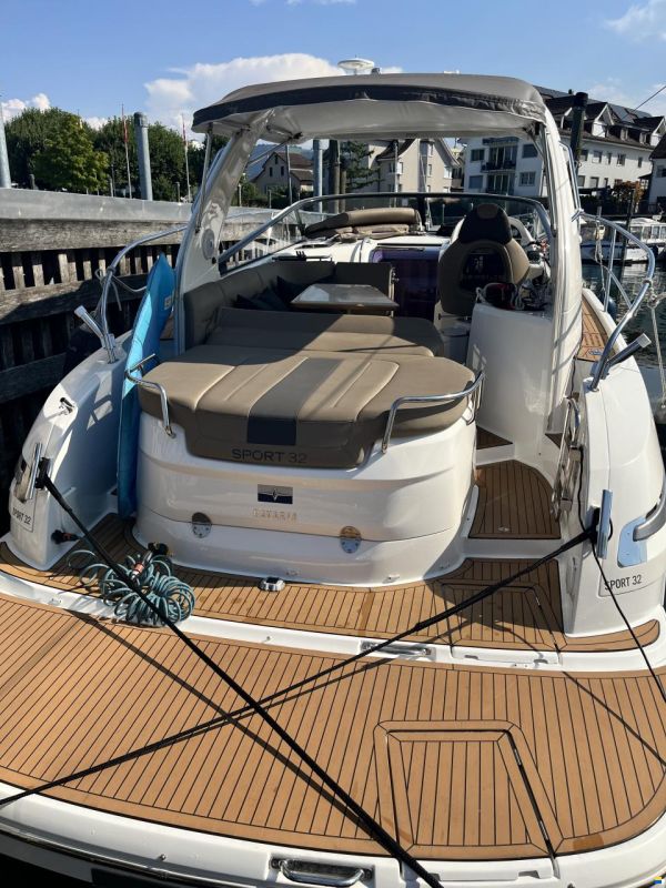 Bavaria S32 mit