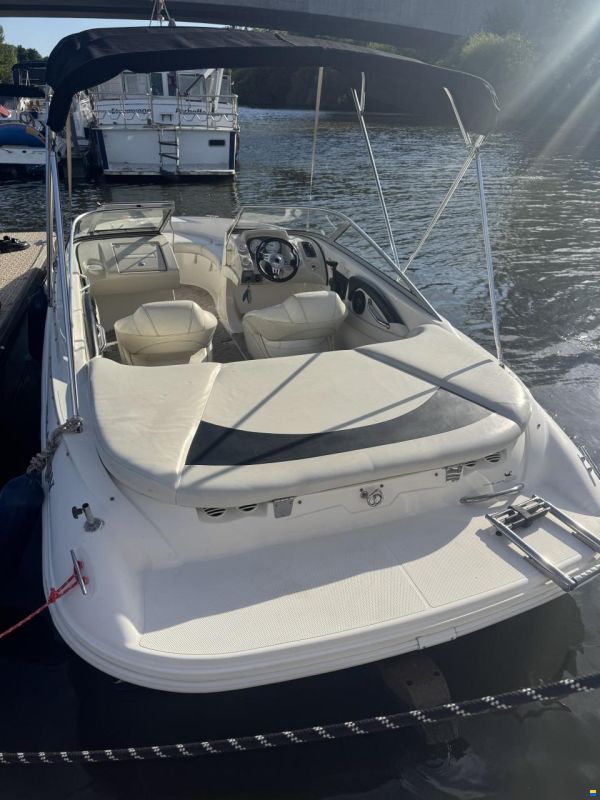 Larson 180 Sport Bowrider
