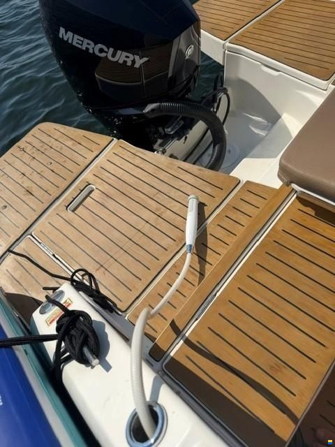 Quicksilver Activ 755 Cruiser
