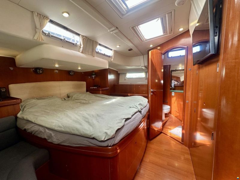 Beneteau 57