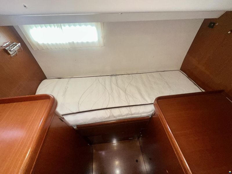 Beneteau 57