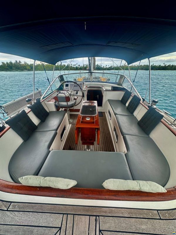 Beneteau 57