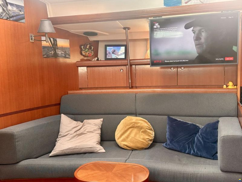 Beneteau 57
