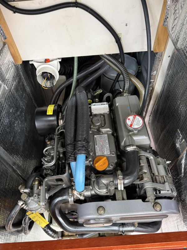 Hanse 320
