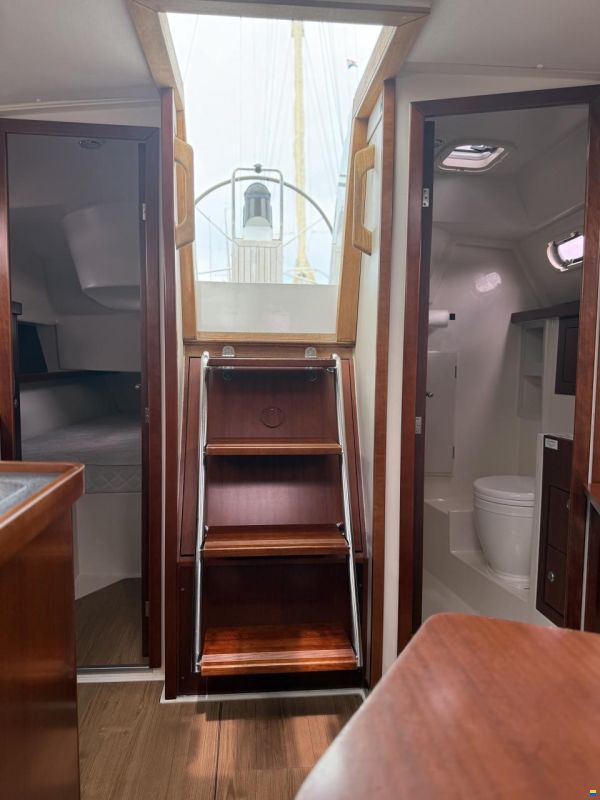 Hanse 320