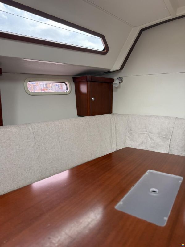 Hanse 320
