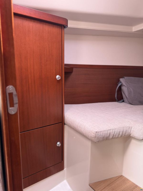 Hanse 320