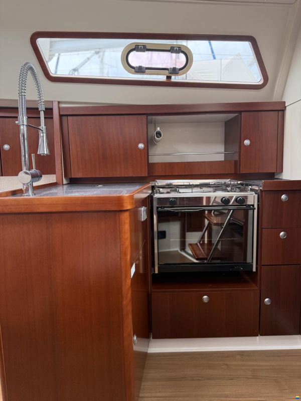 Hanse 320