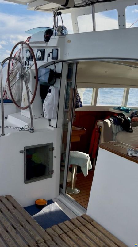 CNB Lagoon 380
