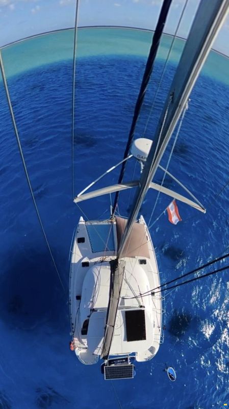 CNB Lagoon 380