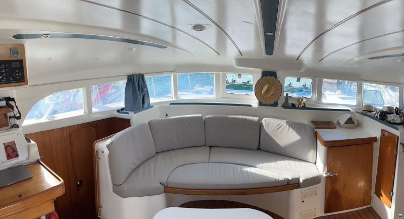 CNB Lagoon 380