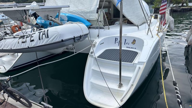 CNB Lagoon 380