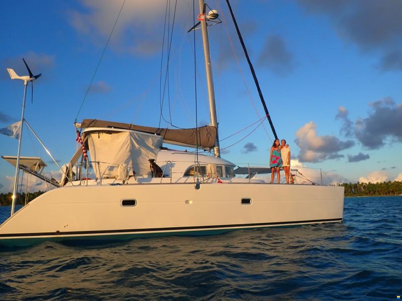CNB Lagoon 380
