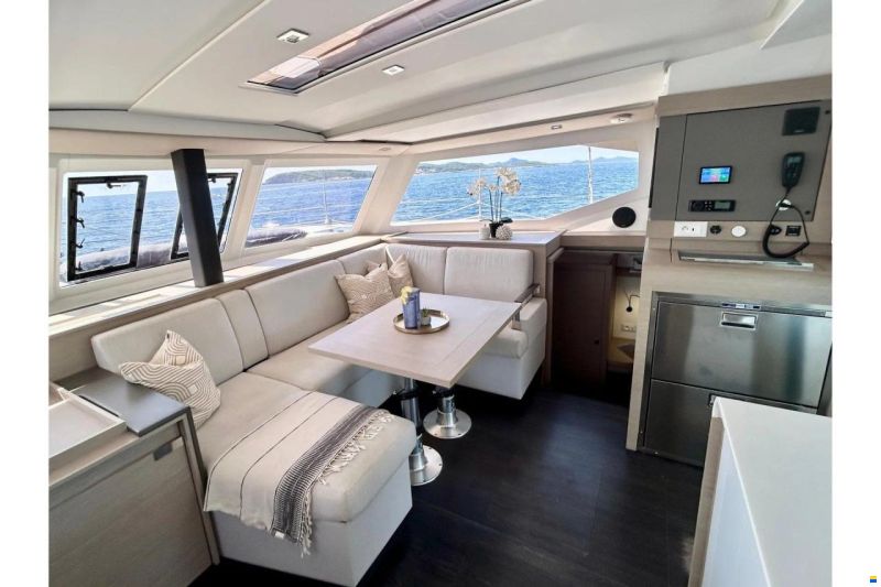 Fountaine Pajot Isla 40