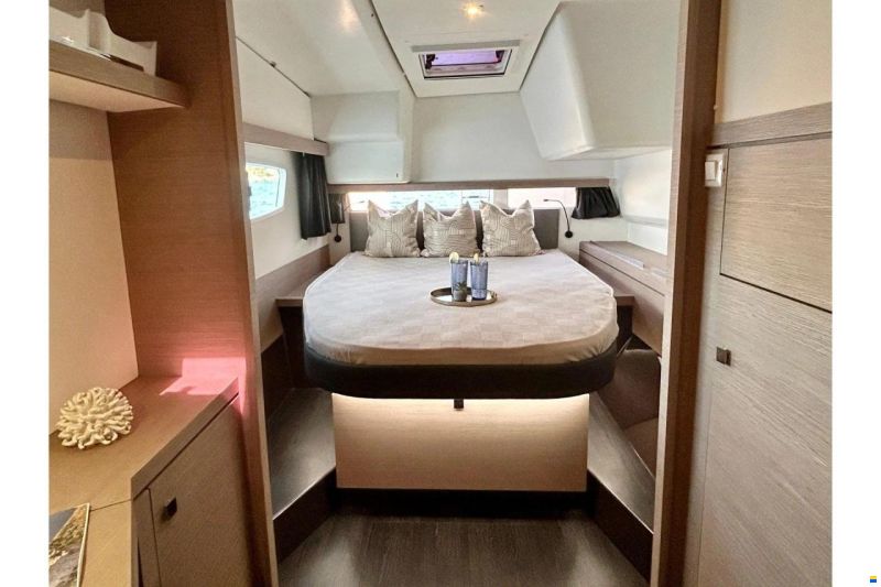 Fountaine Pajot Isla 40