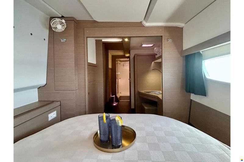 Fountaine Pajot Isla 40
