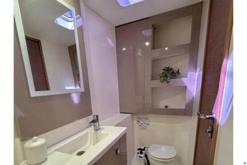 Fountaine Pajot Isla 40
