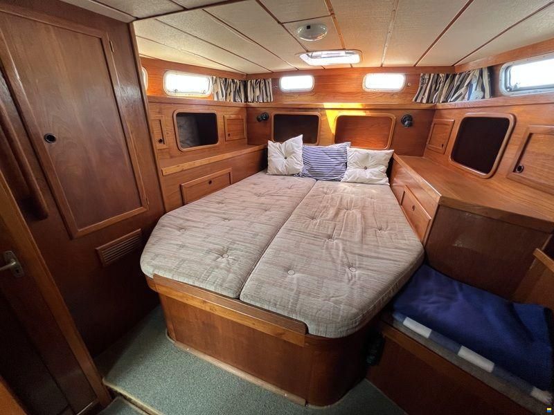 Nauticat 40