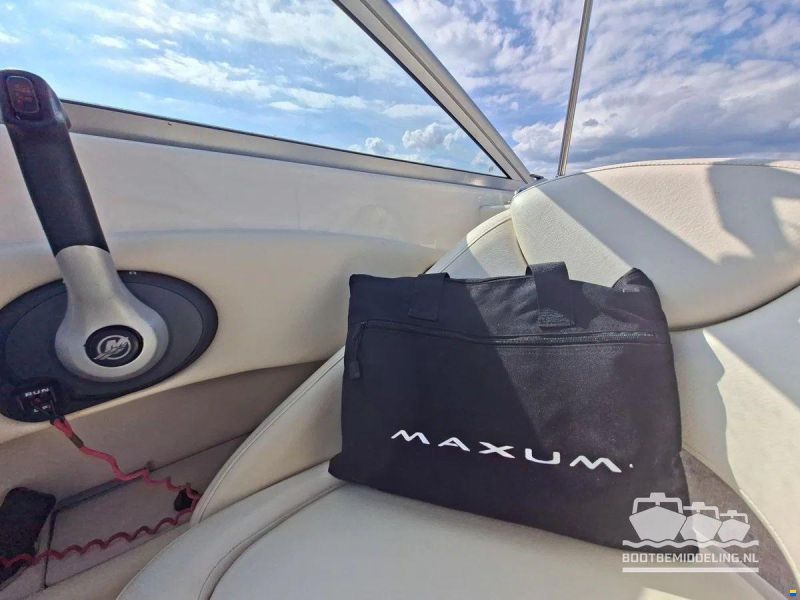 Maxum SR3