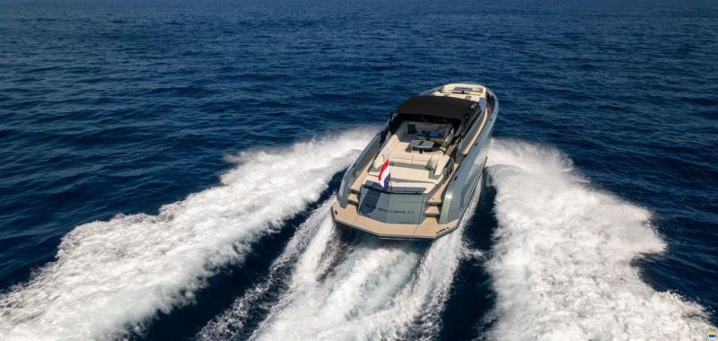 Vanquish Yachts VQ 54
