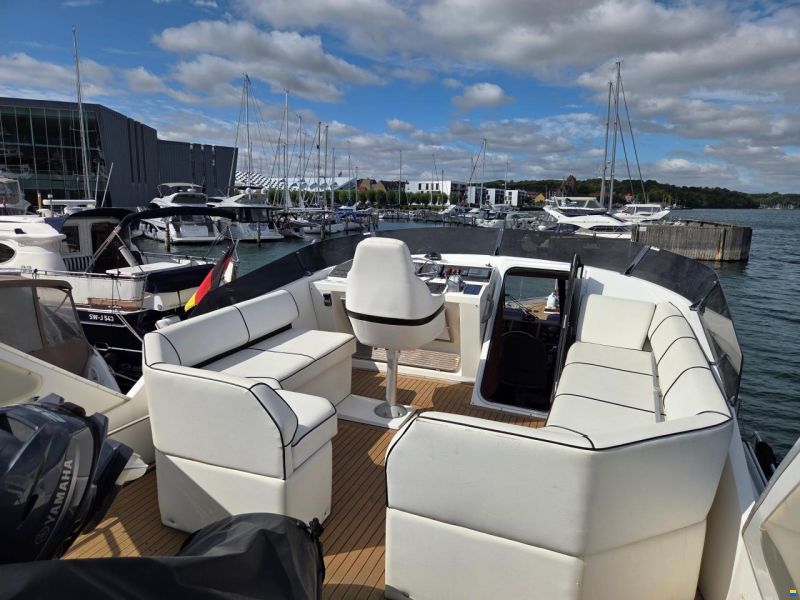 Bayliner 4588 Pilothouse
