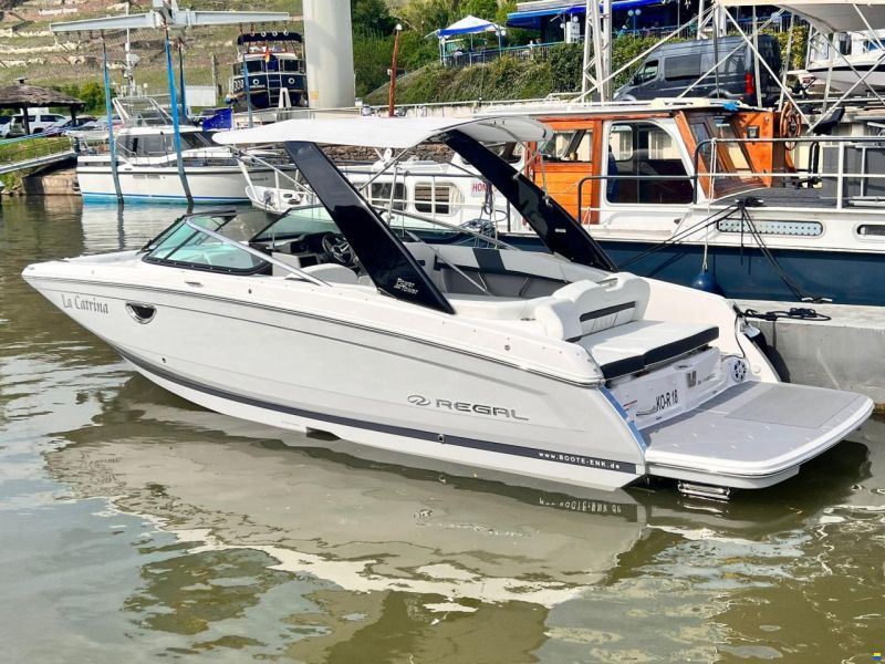 Regal 26 FASDECK