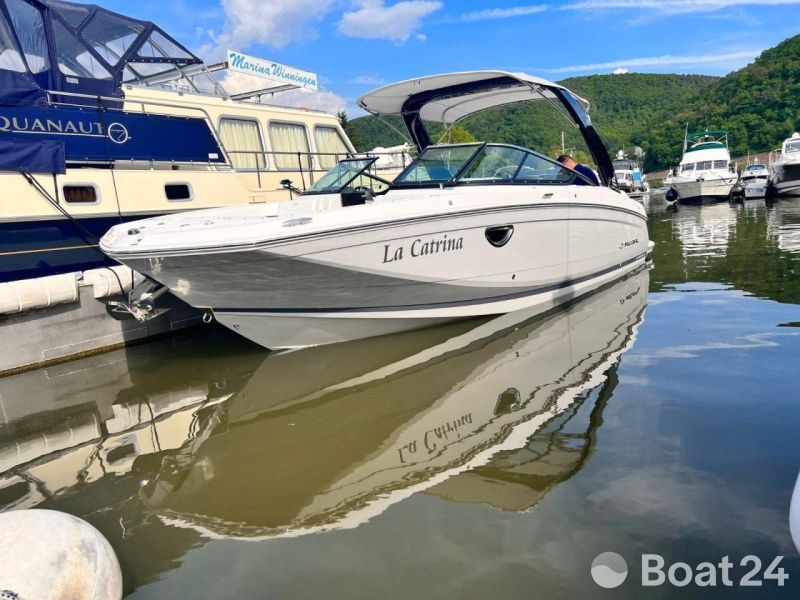 Regal 26 FASDECK