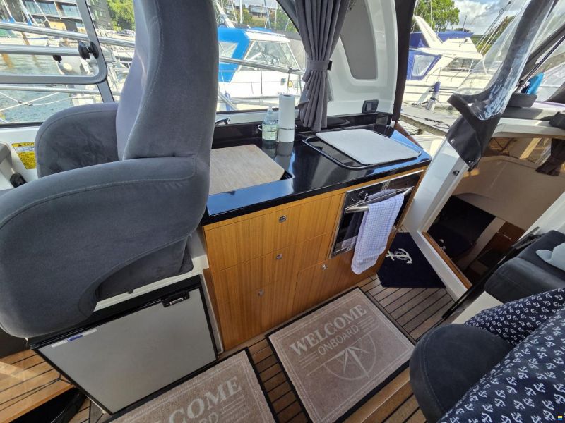 Marex 320 aft Cabin Cruiser