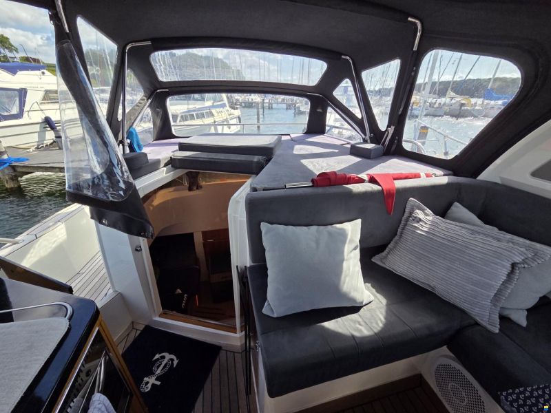 Marex 320 aft Cabin Cruiser